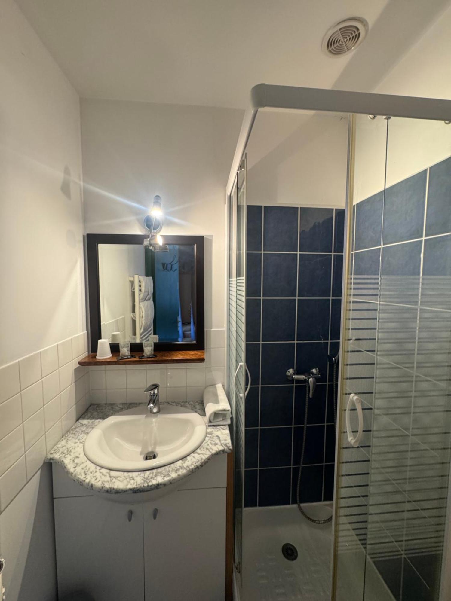 Standard Double Room,1765843354:JPEG