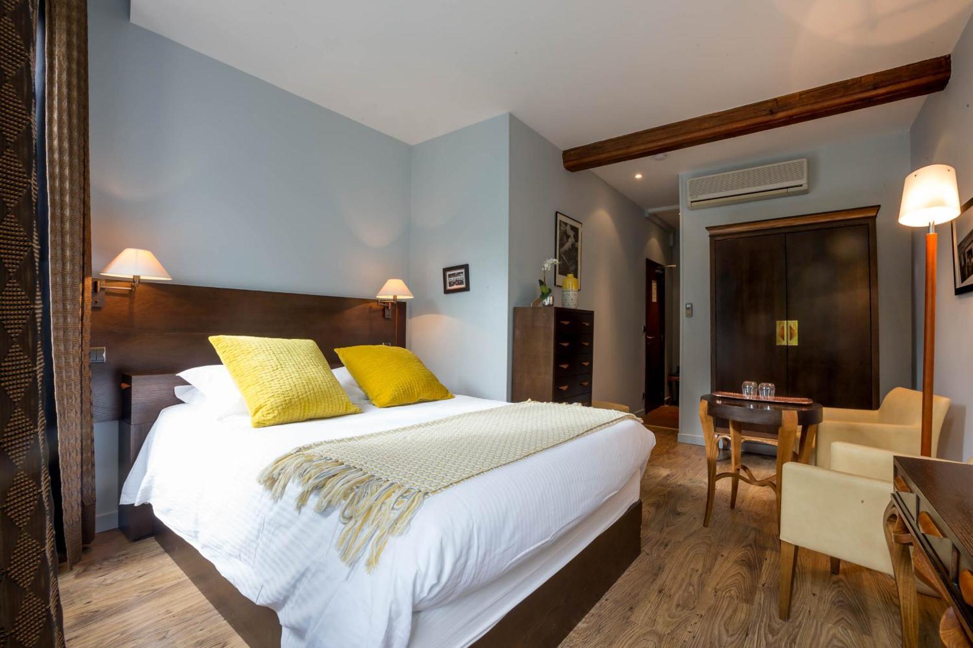 Double Room Private Bathroom