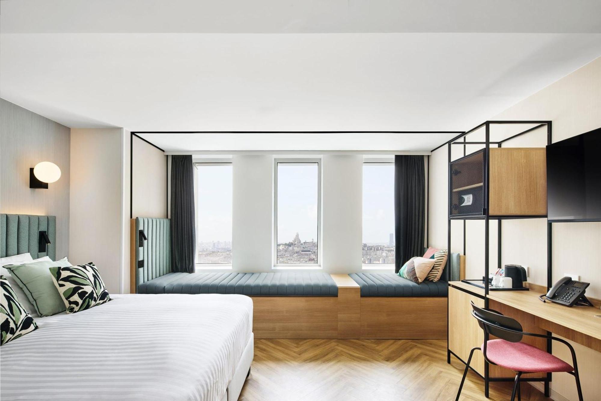 Deluxe Room High Floor Twin