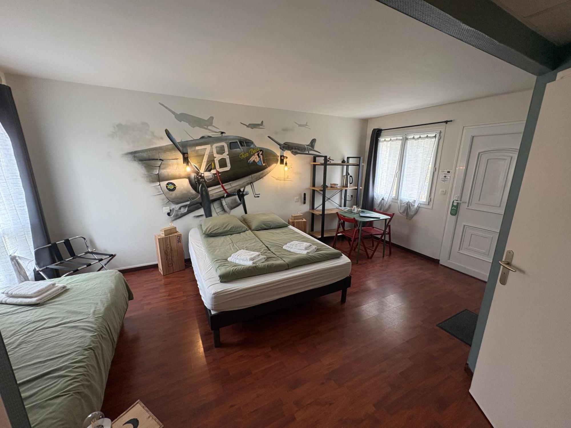 Triple Room Private External Bathroom