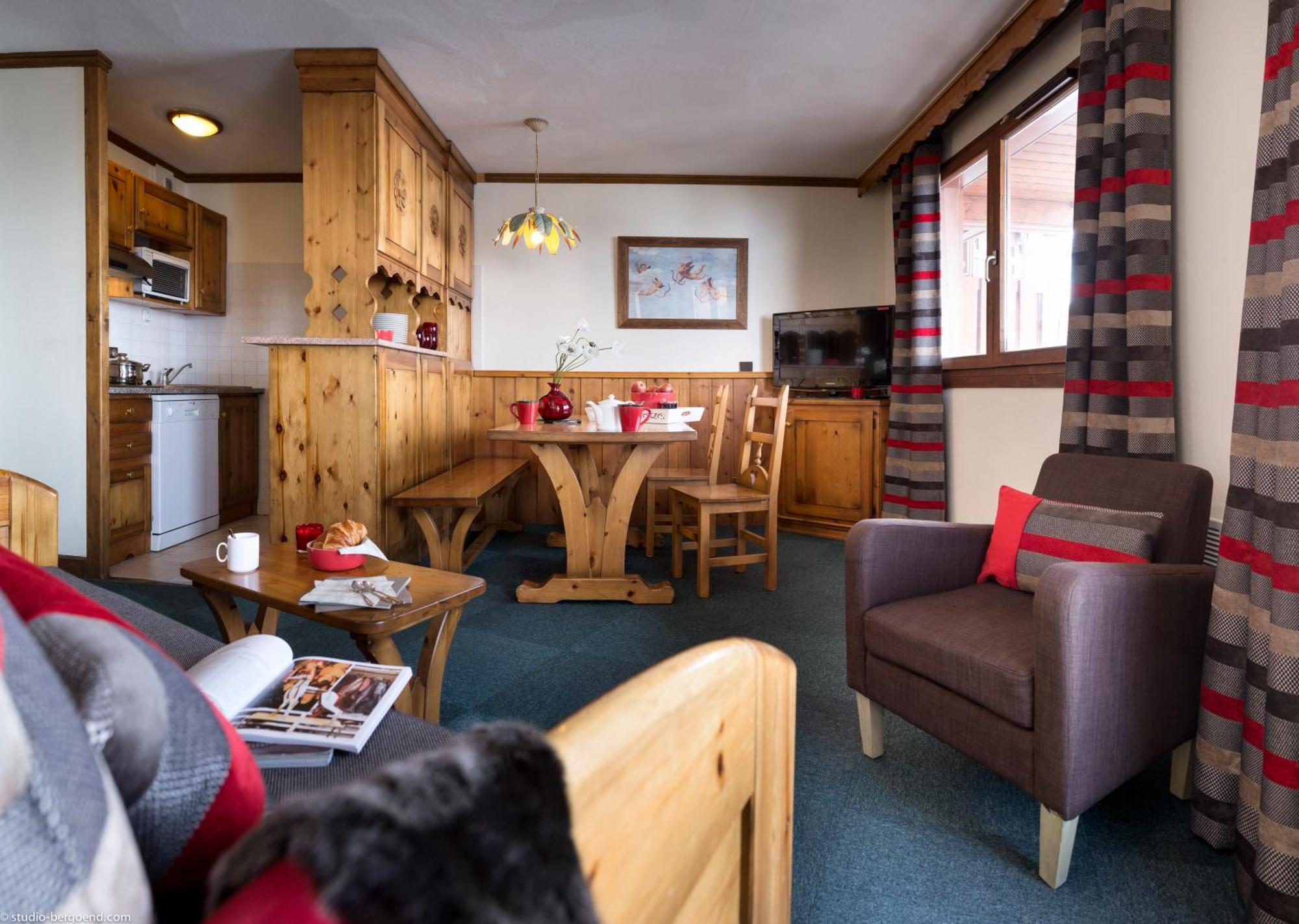 Two-Bedroom Apartment Cabin Montana Soleil