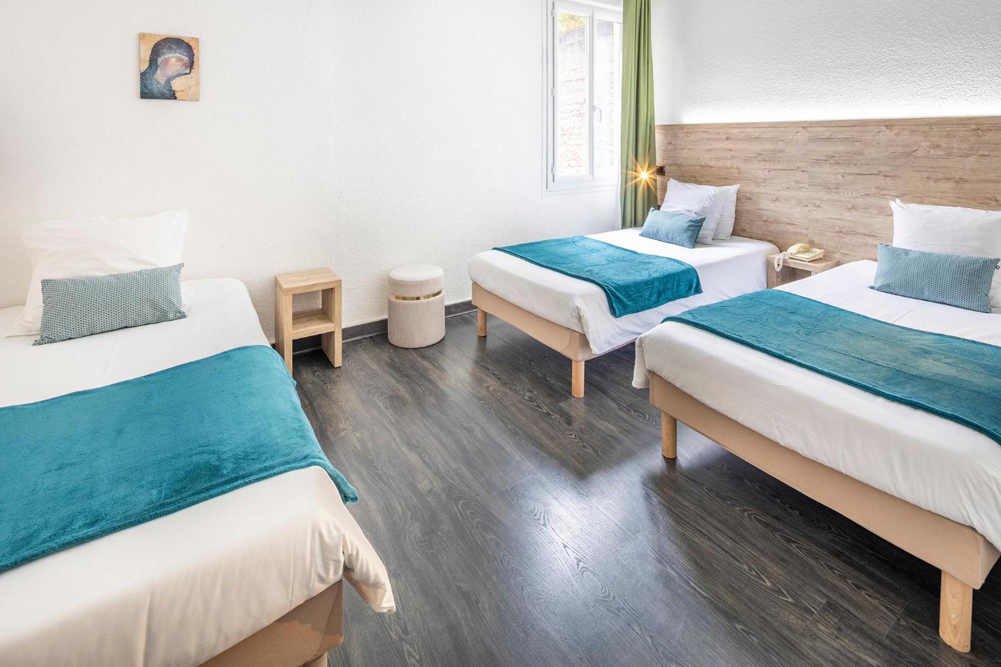 Dreibettzimmer
