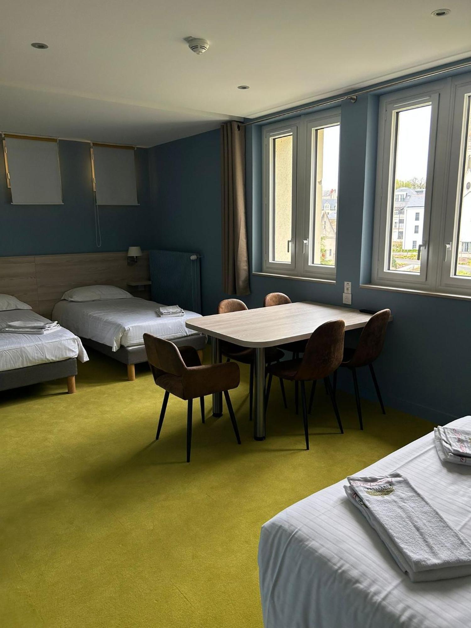 Premium Family Room