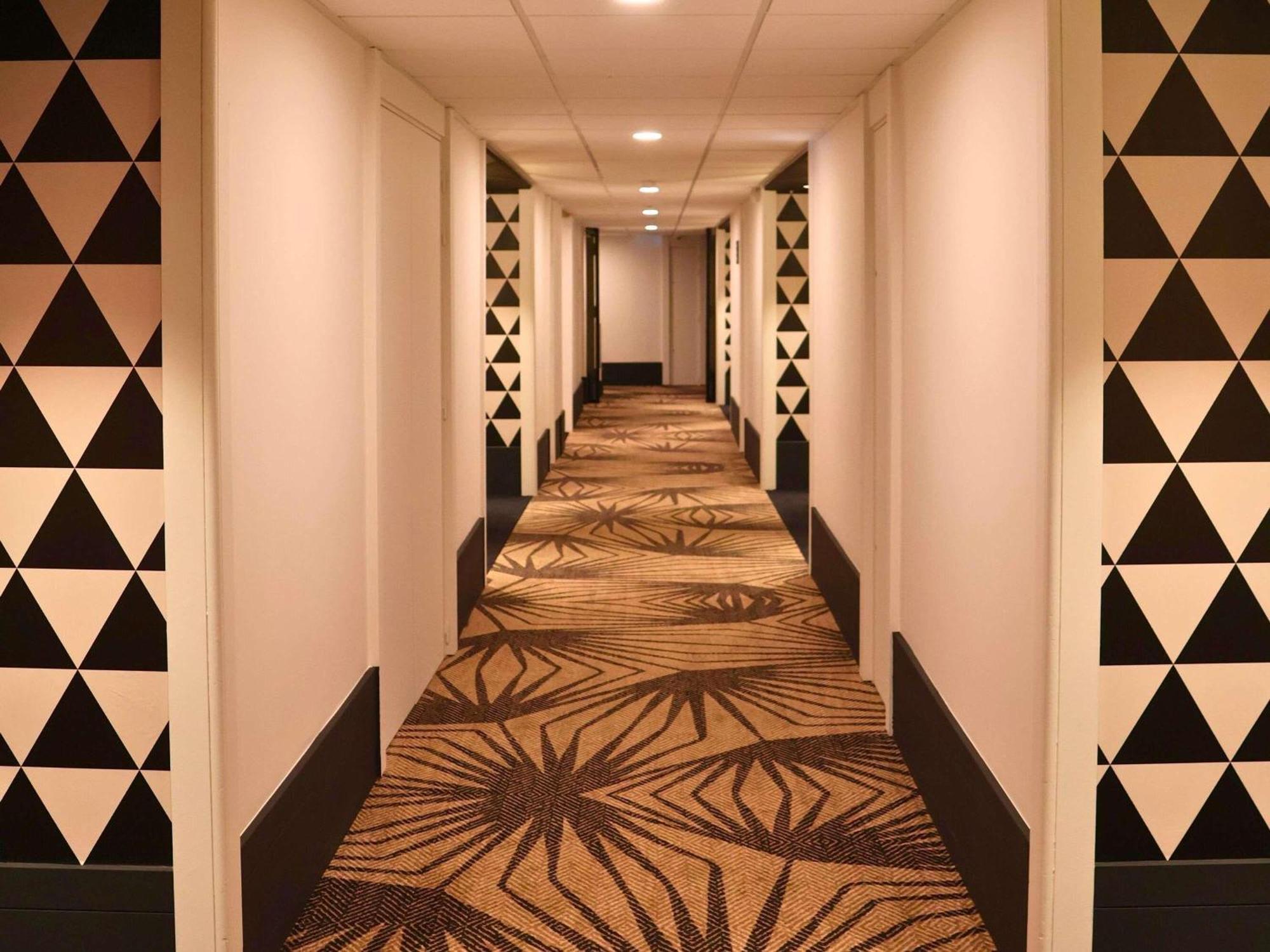 Superior Double Room with Sofa Bed and Balcony - City View