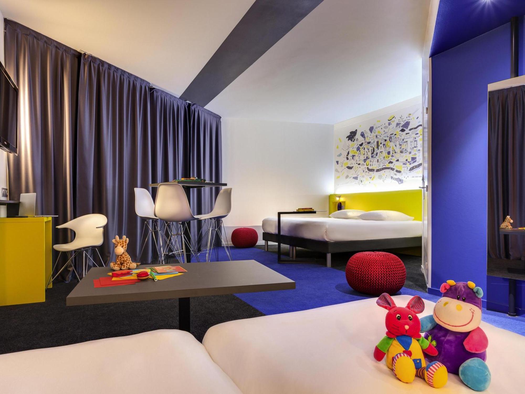 Standard Family Suite One Double Bed Twin Beds,1770829206:JPEG