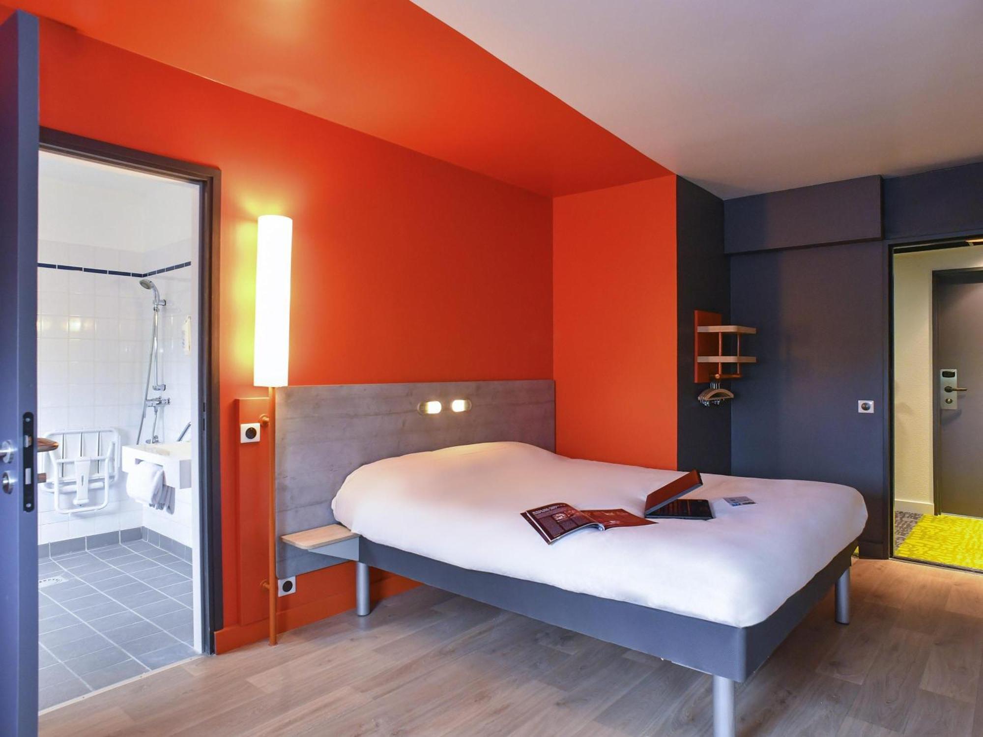 Accessible King Room