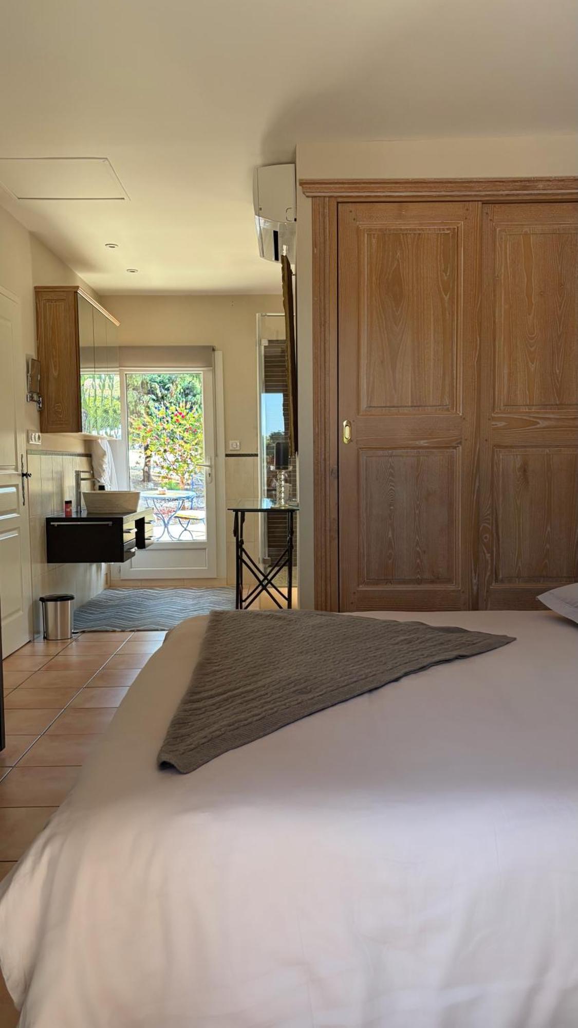 Double Room Pool View
