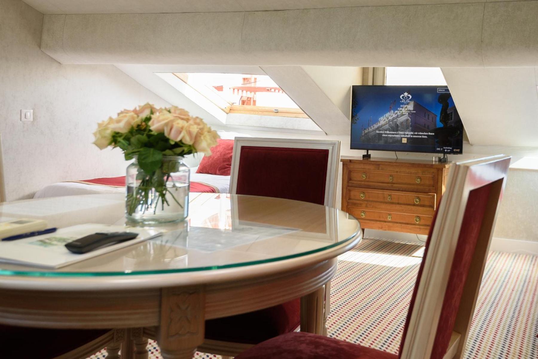 Family Suite Attic Flat partial Sea City View