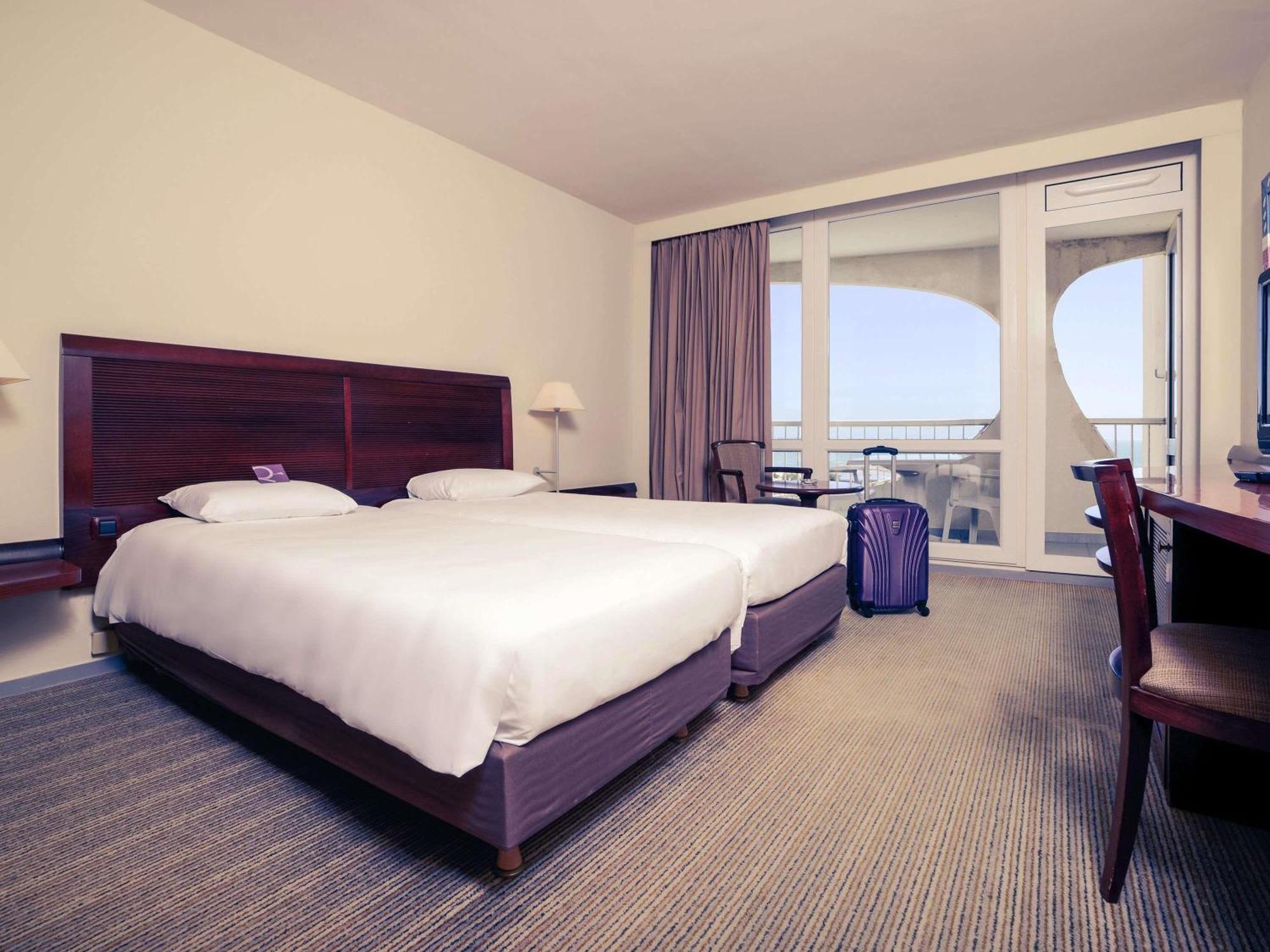 Classic Twin Room Harbour View