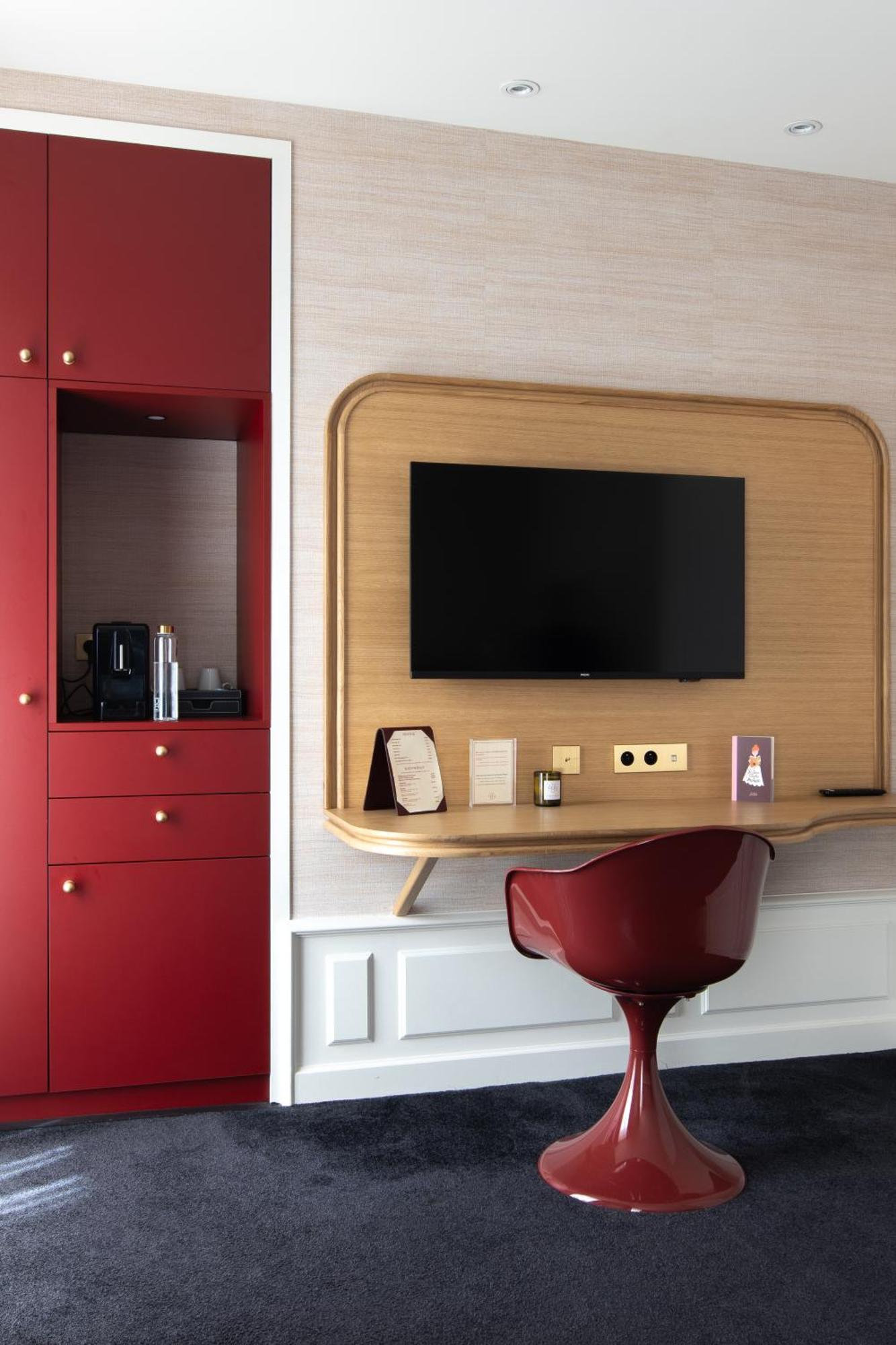 Privilege Room
