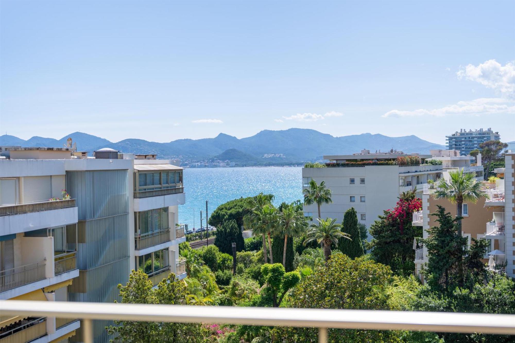 Standard Room Garden View Balcony
