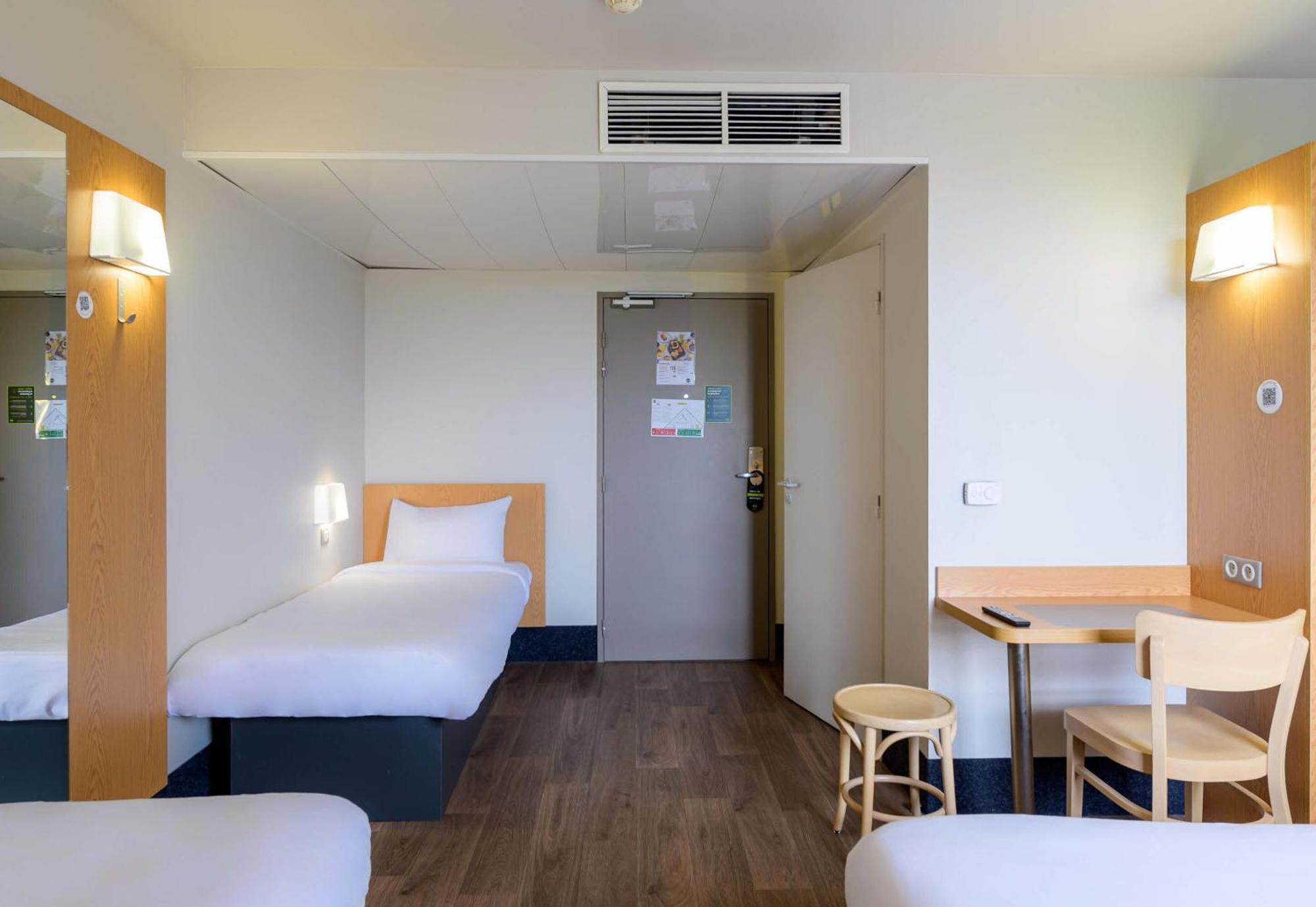 Quadruple Room,1771861992:JPEG
