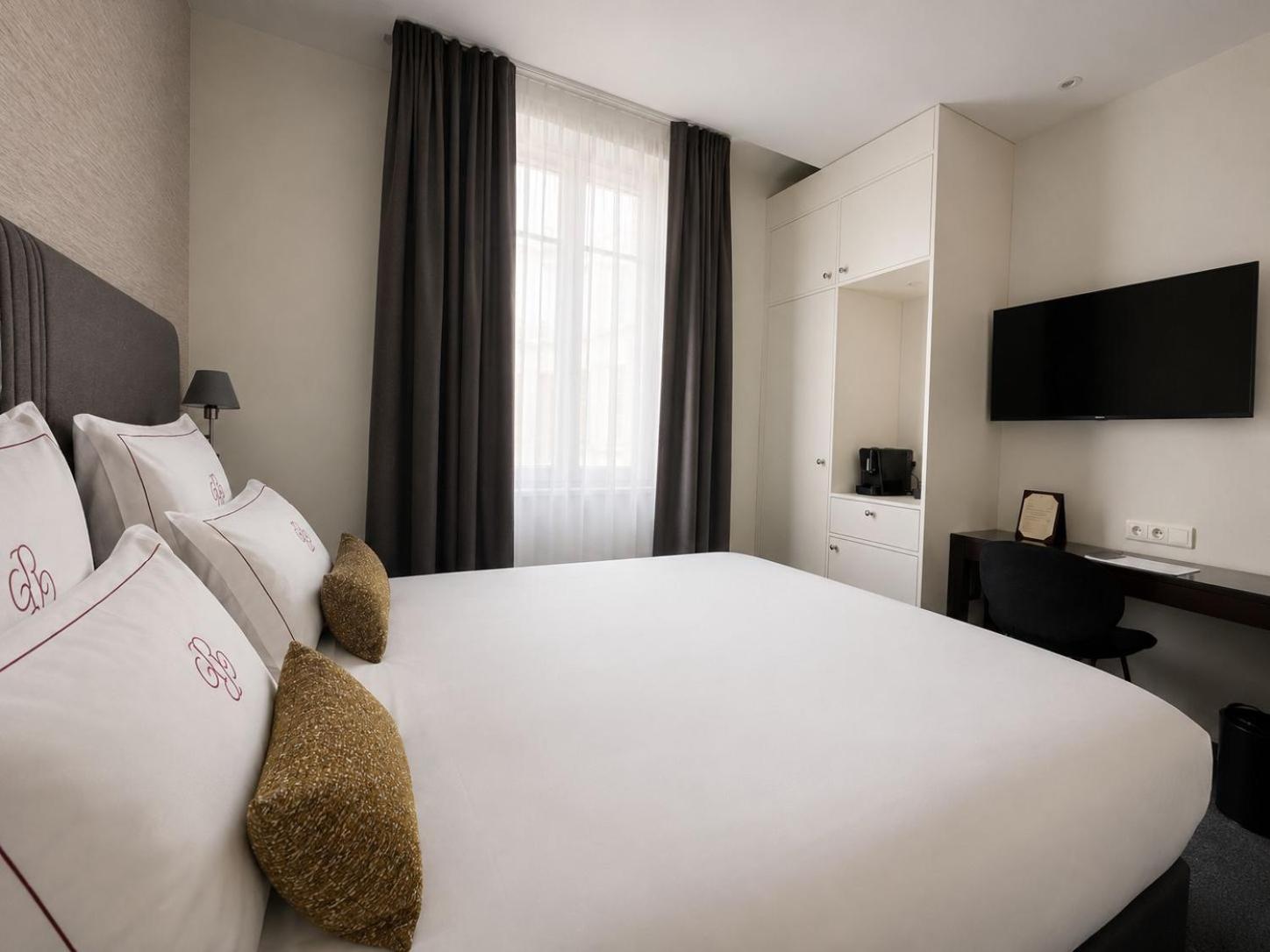 Initial Room