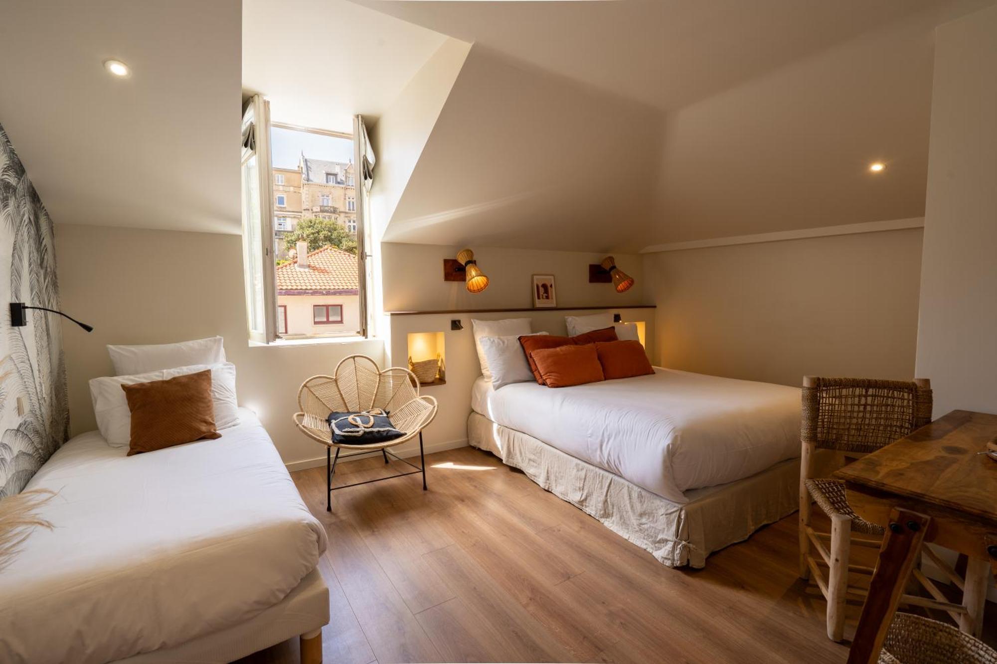 Triple Room,1772096861:JPEG