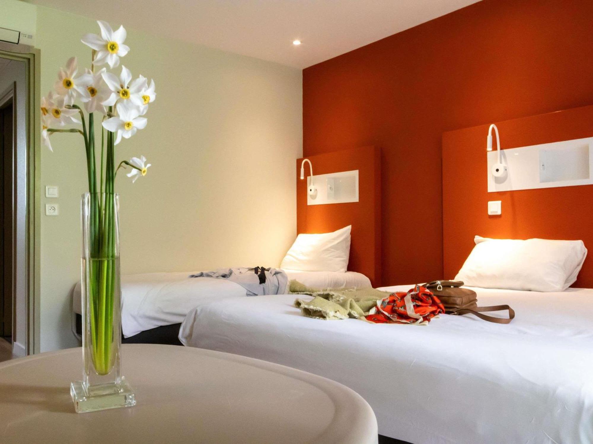 Triple Room a Double Bed a Single Bed