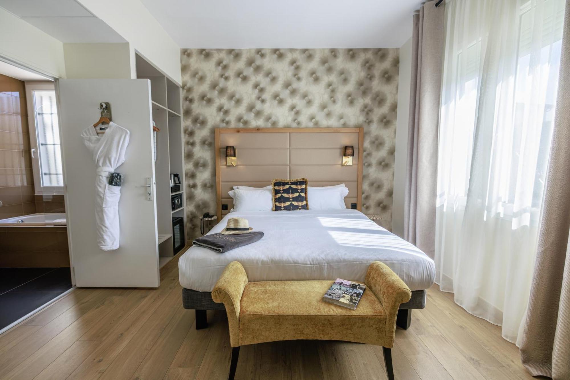 Comfort Room