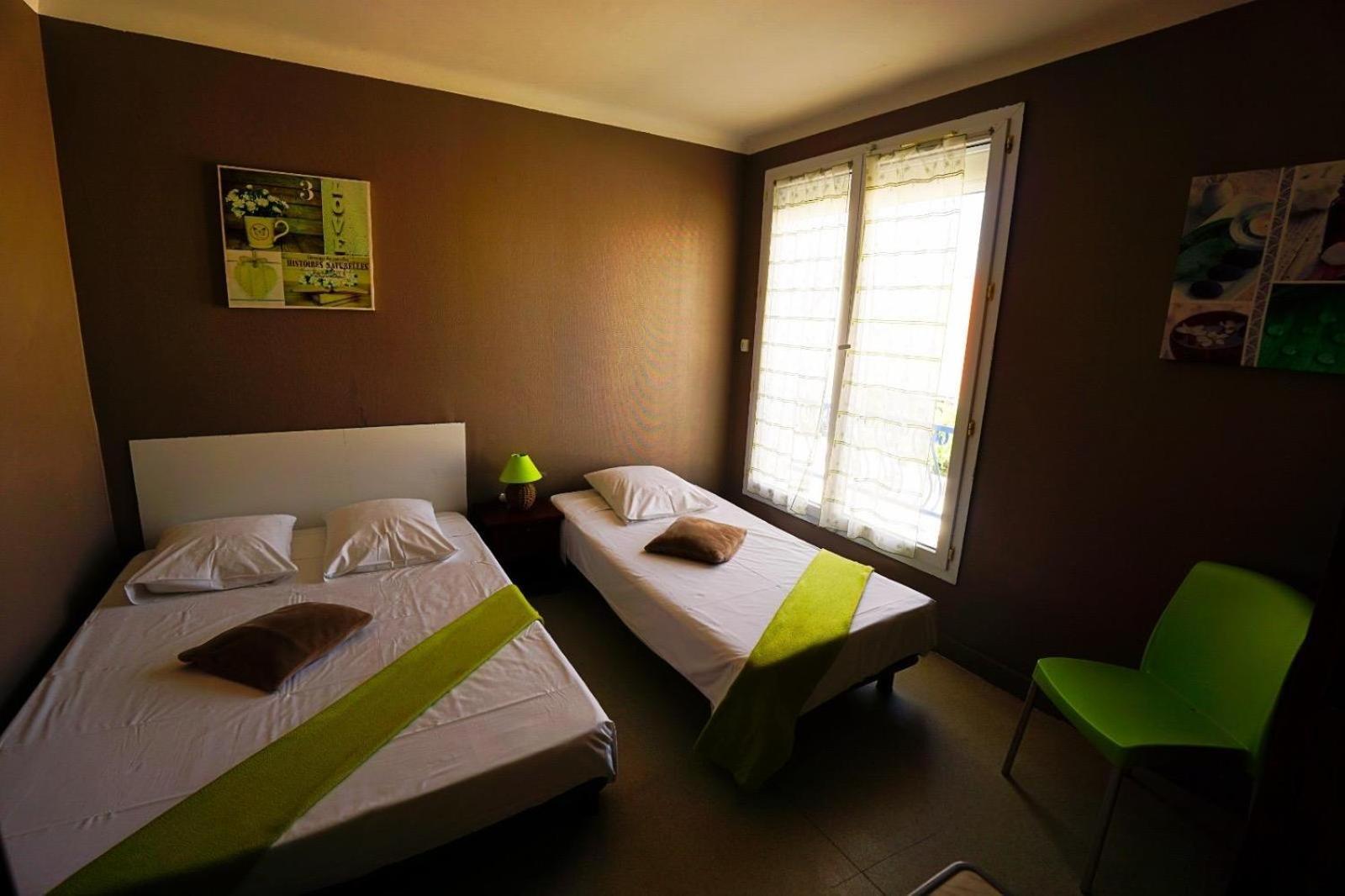 Triple Room with Private Bathroom