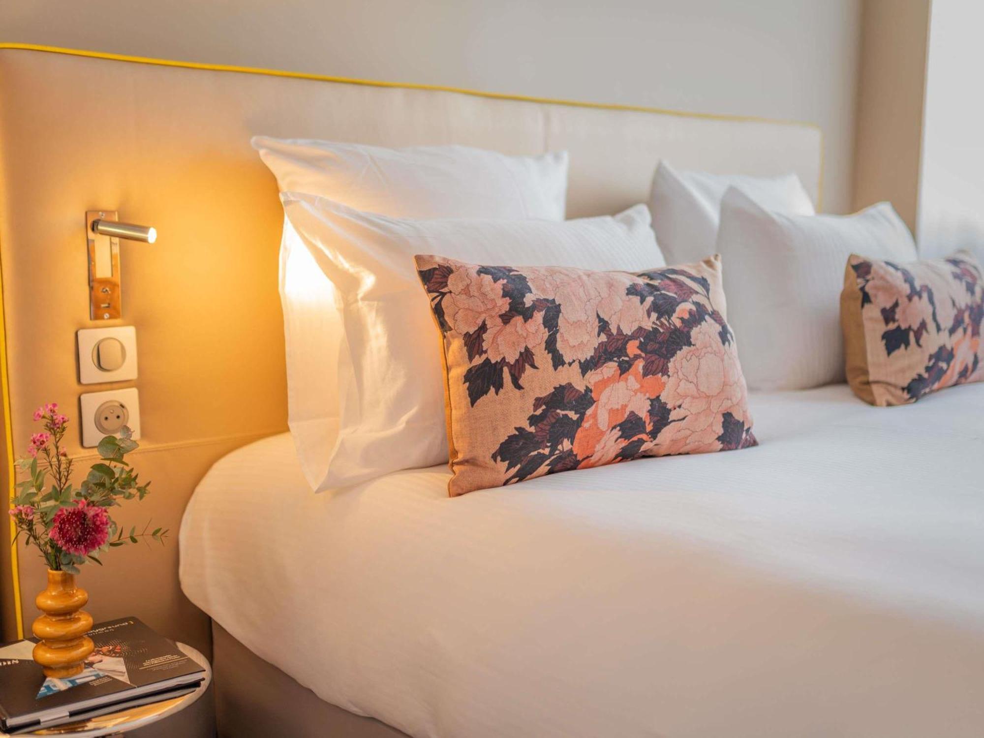 Superior Room Queen Bed