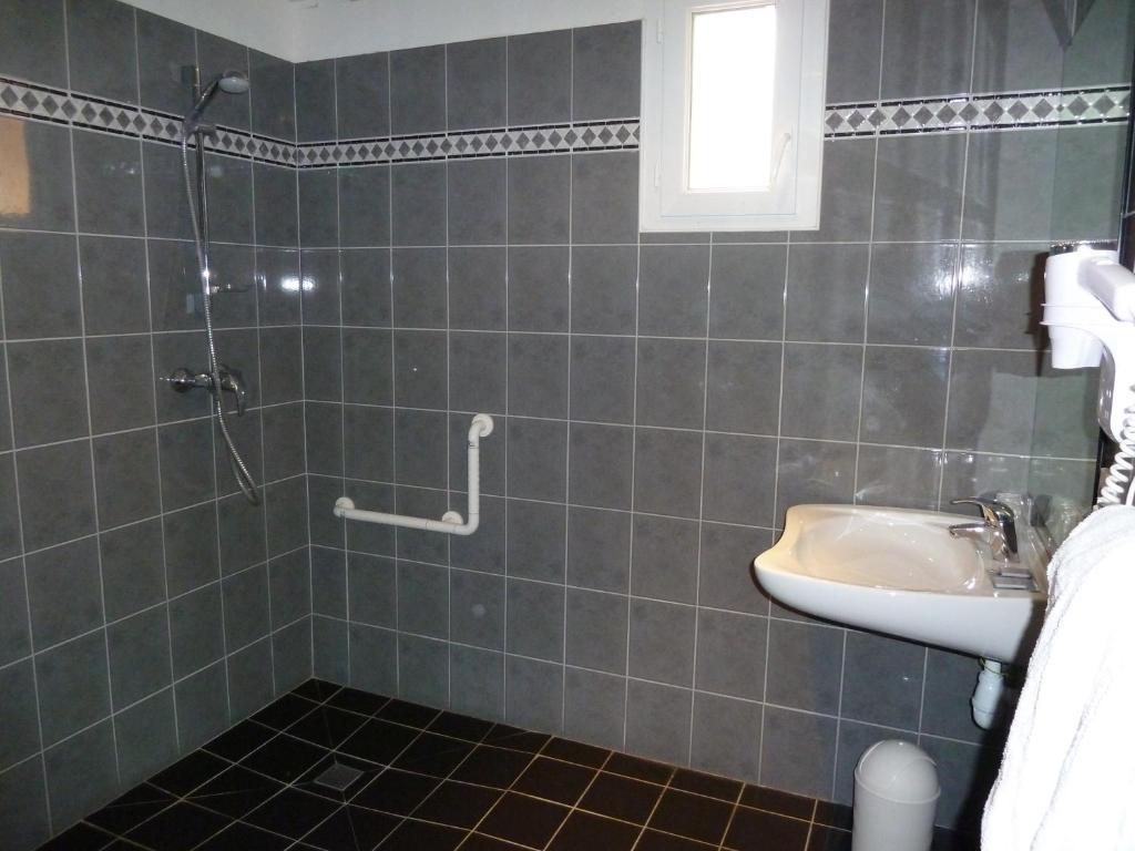 Two-Bedroom Family Suite (5 Adults)