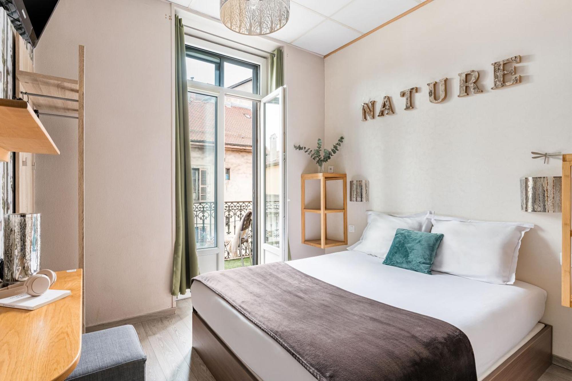Double Room Balcony 12m²