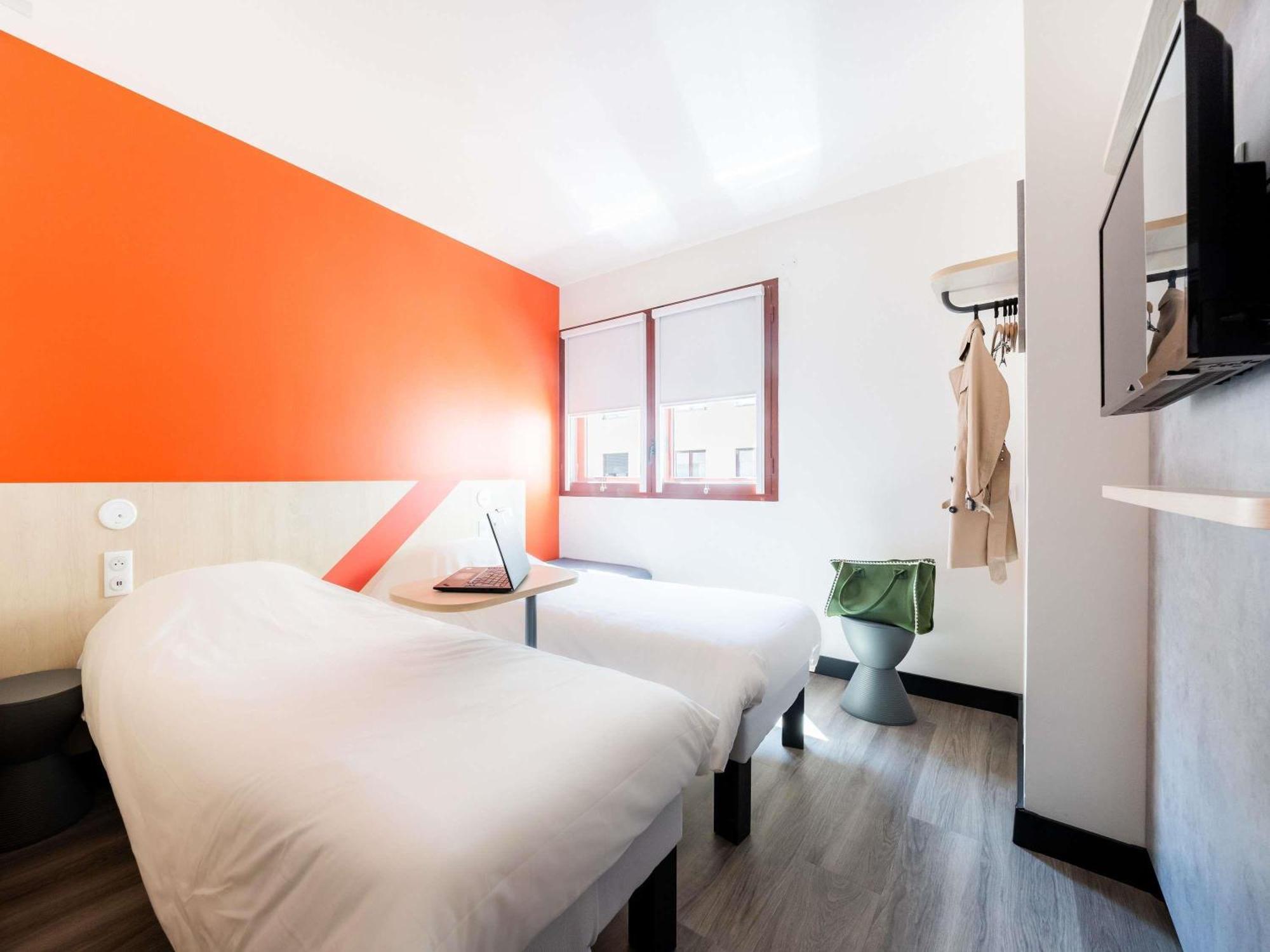 Room Double or Twin Beds
