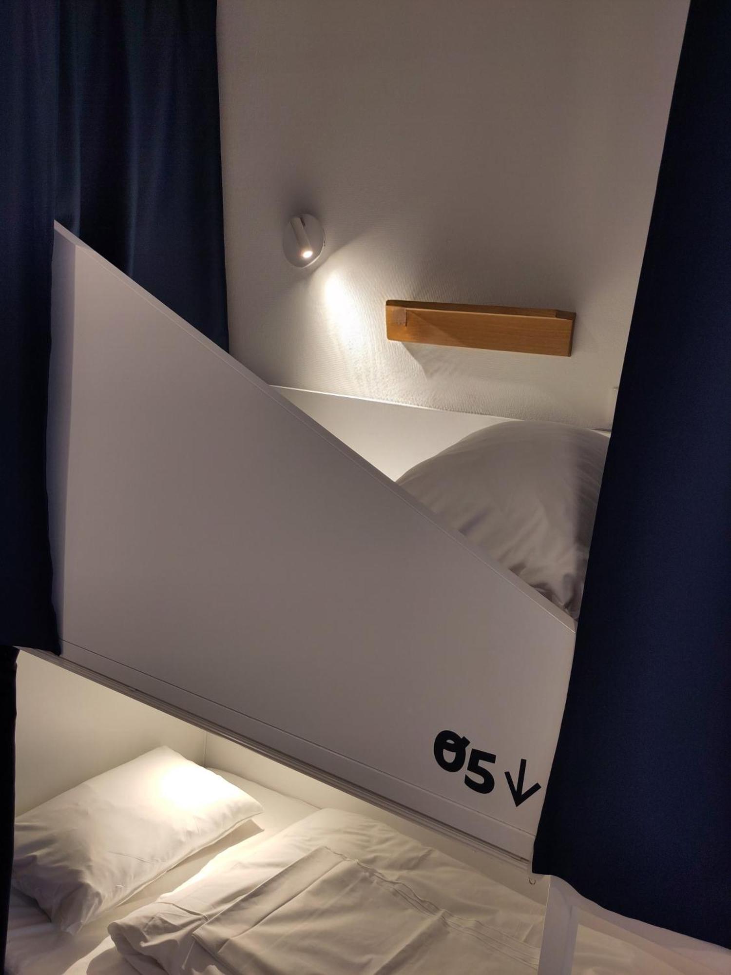 Bunk Bed 8-Bed Dormitory Room