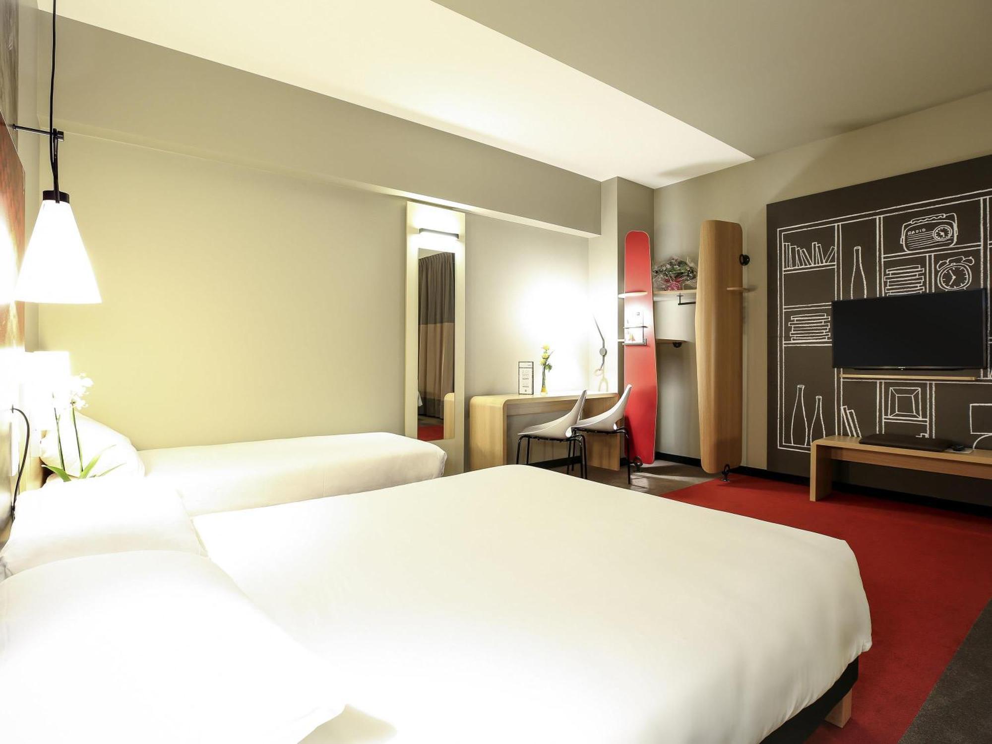 Standard Twin Room