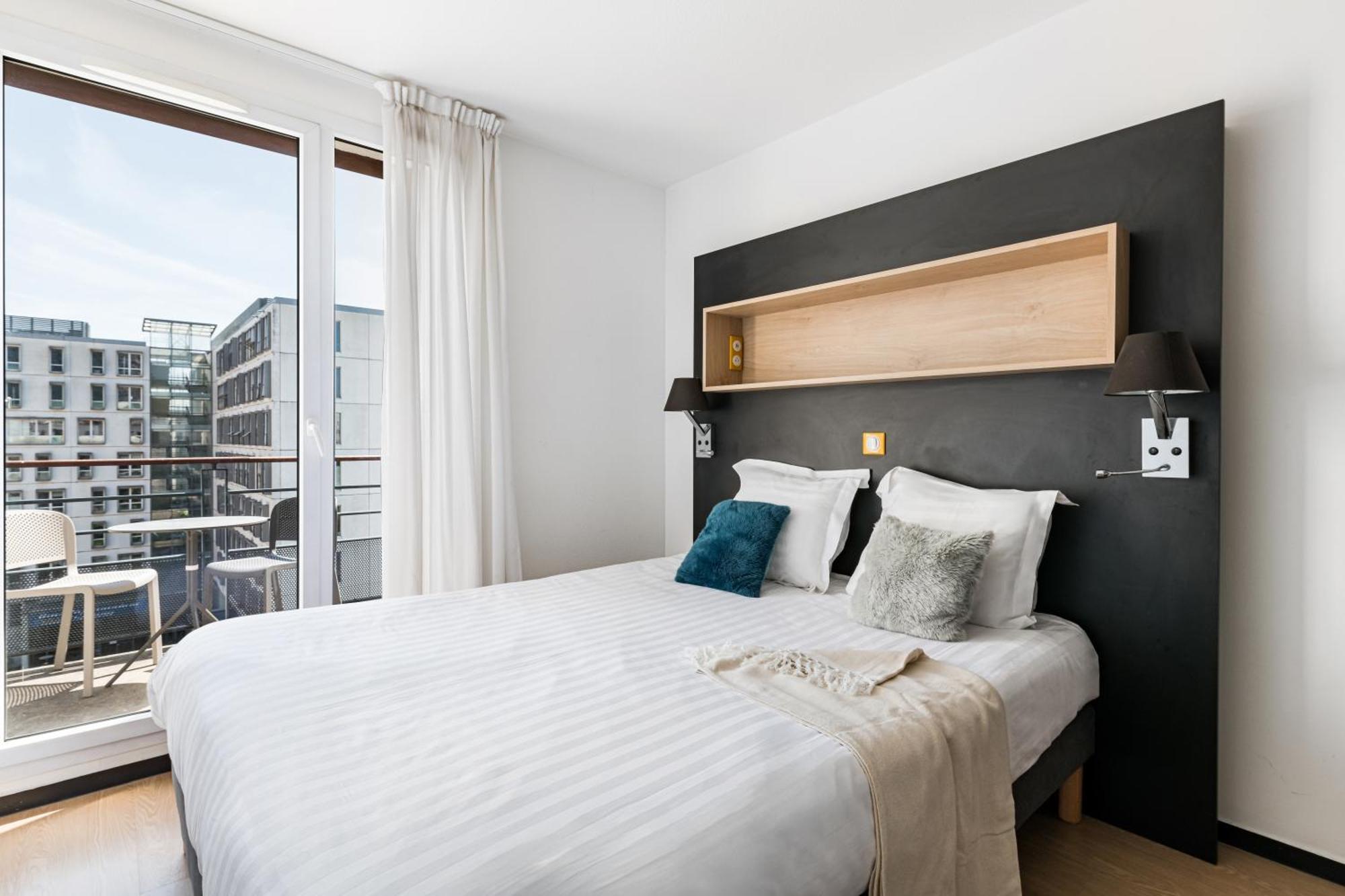 Superior One-Bedroom Apartment