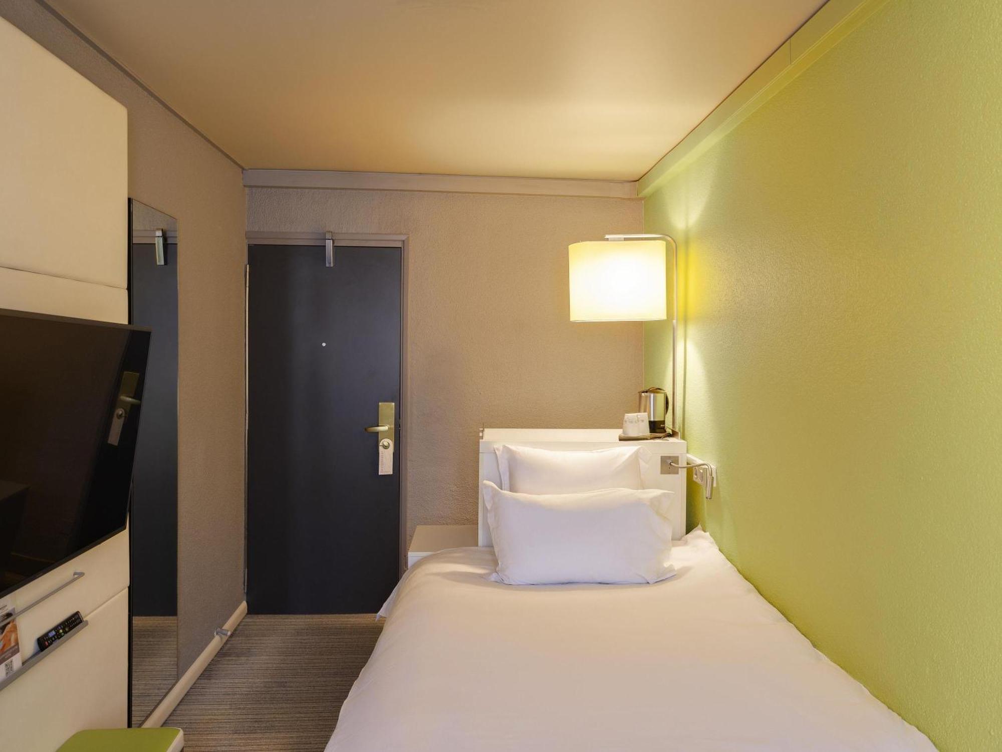 Classic Single Room