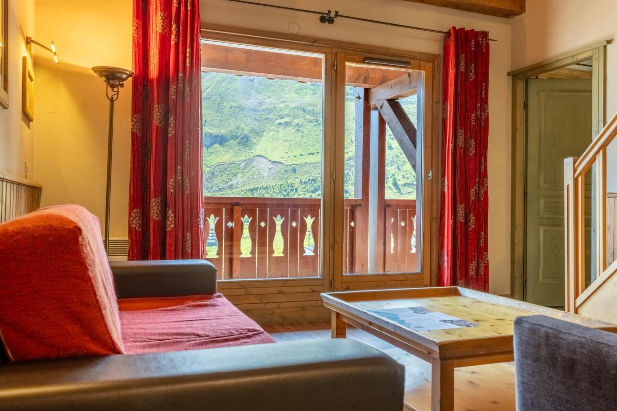 Two-Bedroom Apartment Cabin