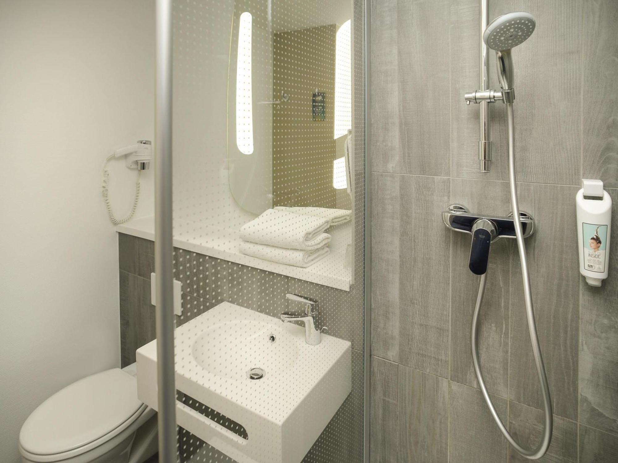 Standard Room 1 Double Bed