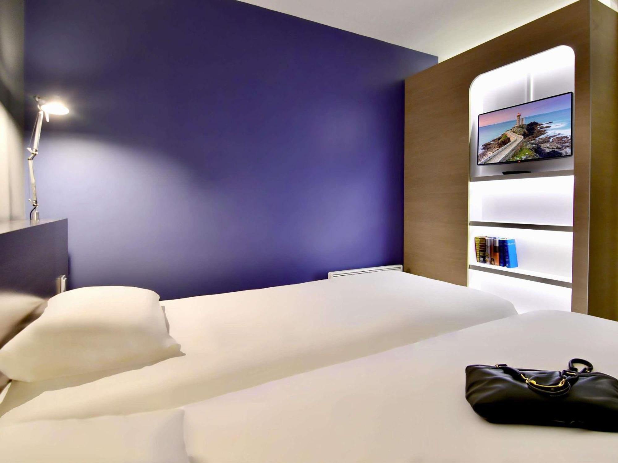 Standard Room 2 Single Beds