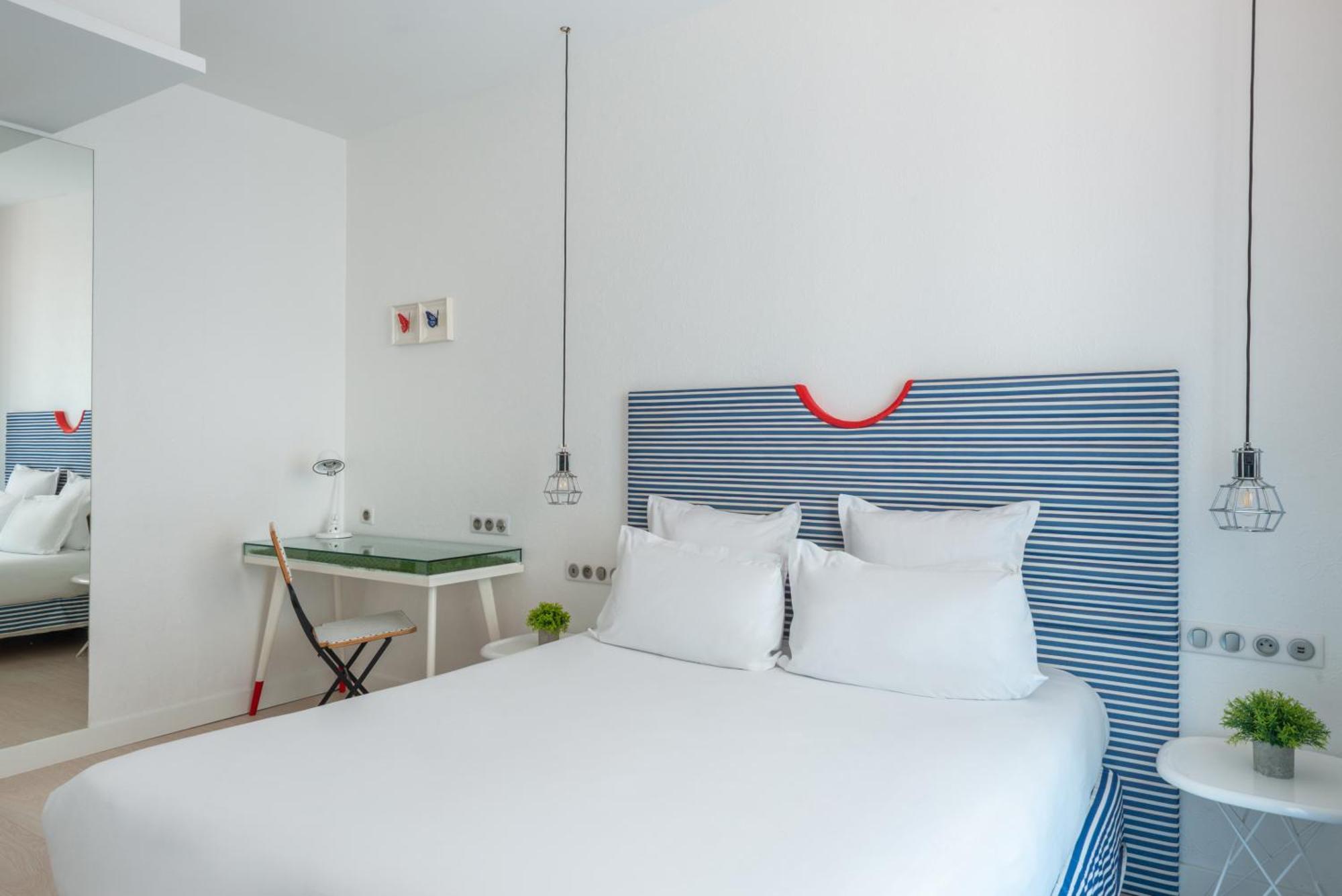 Quarto Duplo