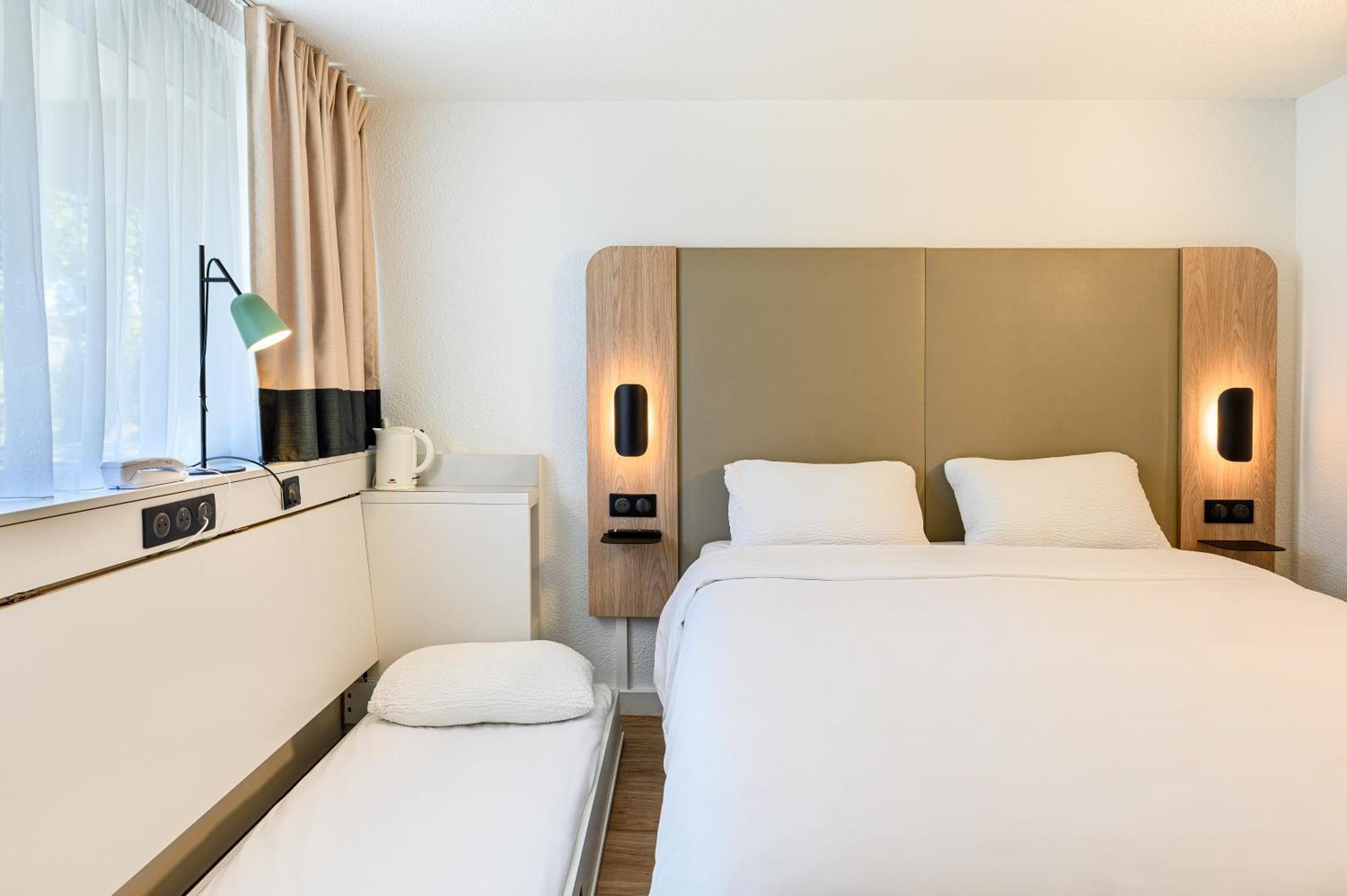 Standard Room 1 Queen Bed 1 Junior Bed
