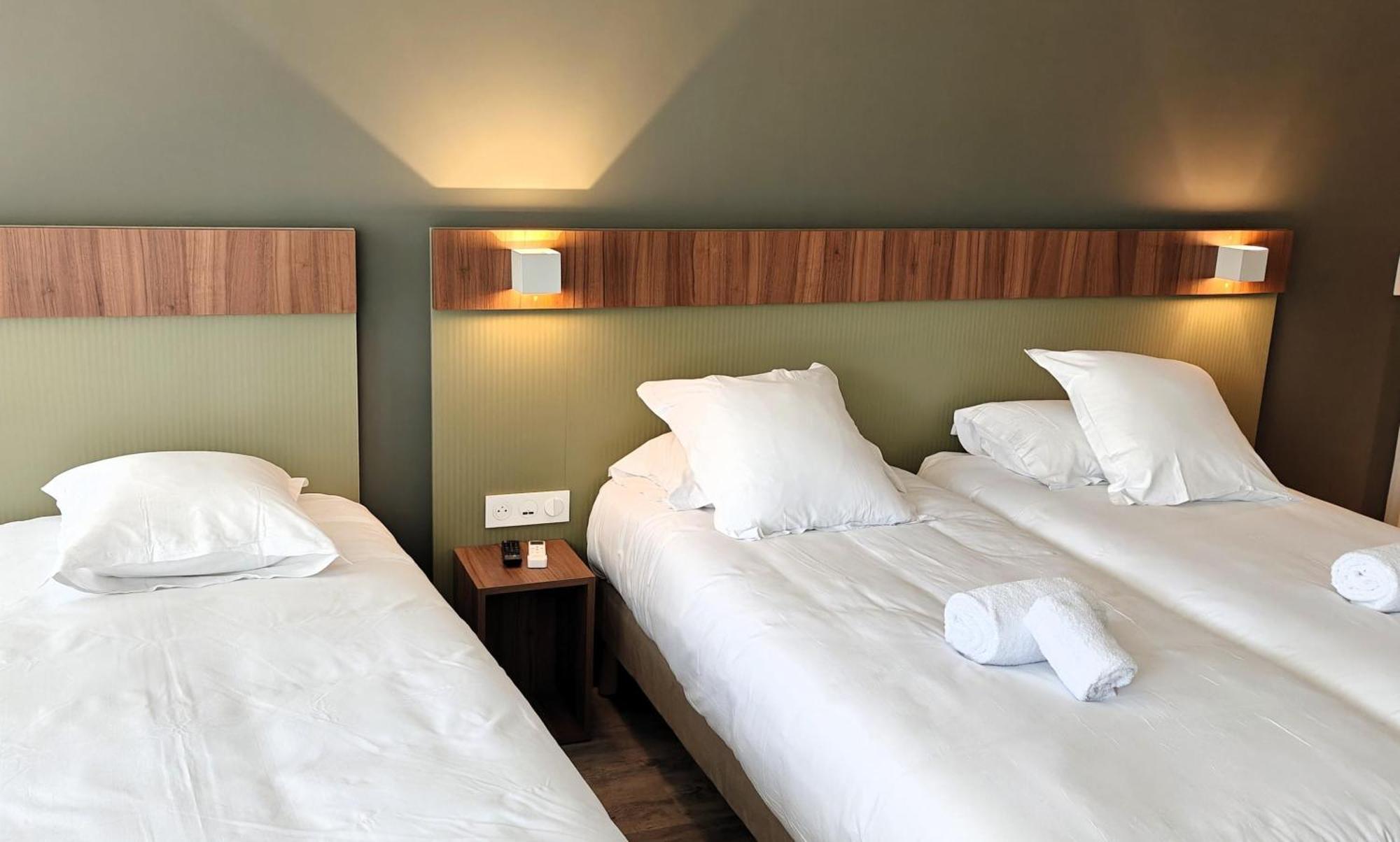 Family Room Three Single Beds Non-Smoking