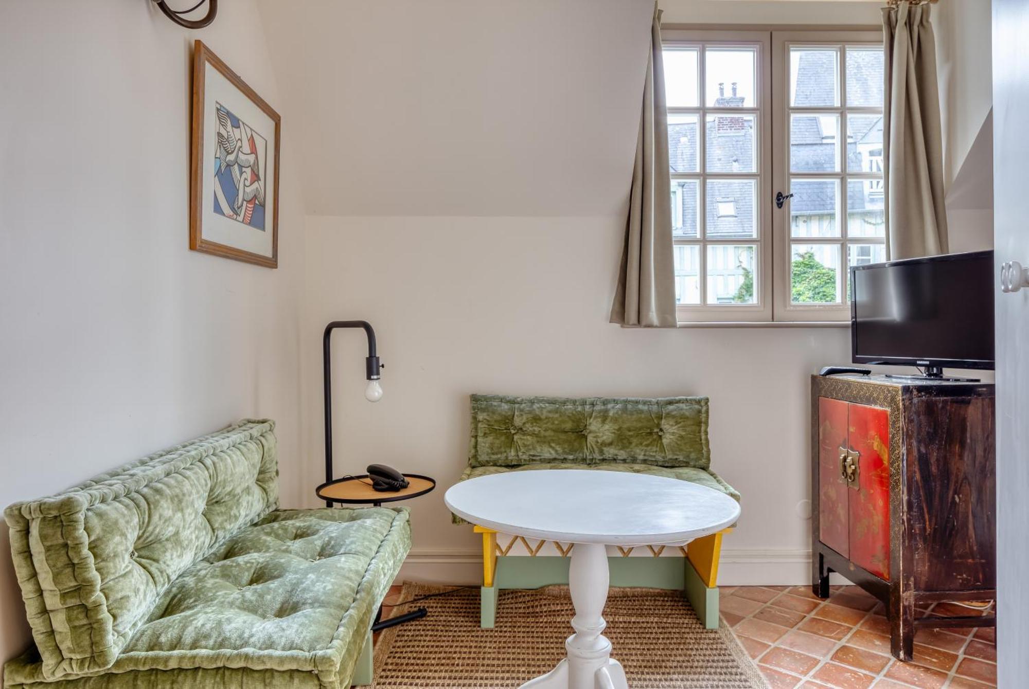 Duplex Room