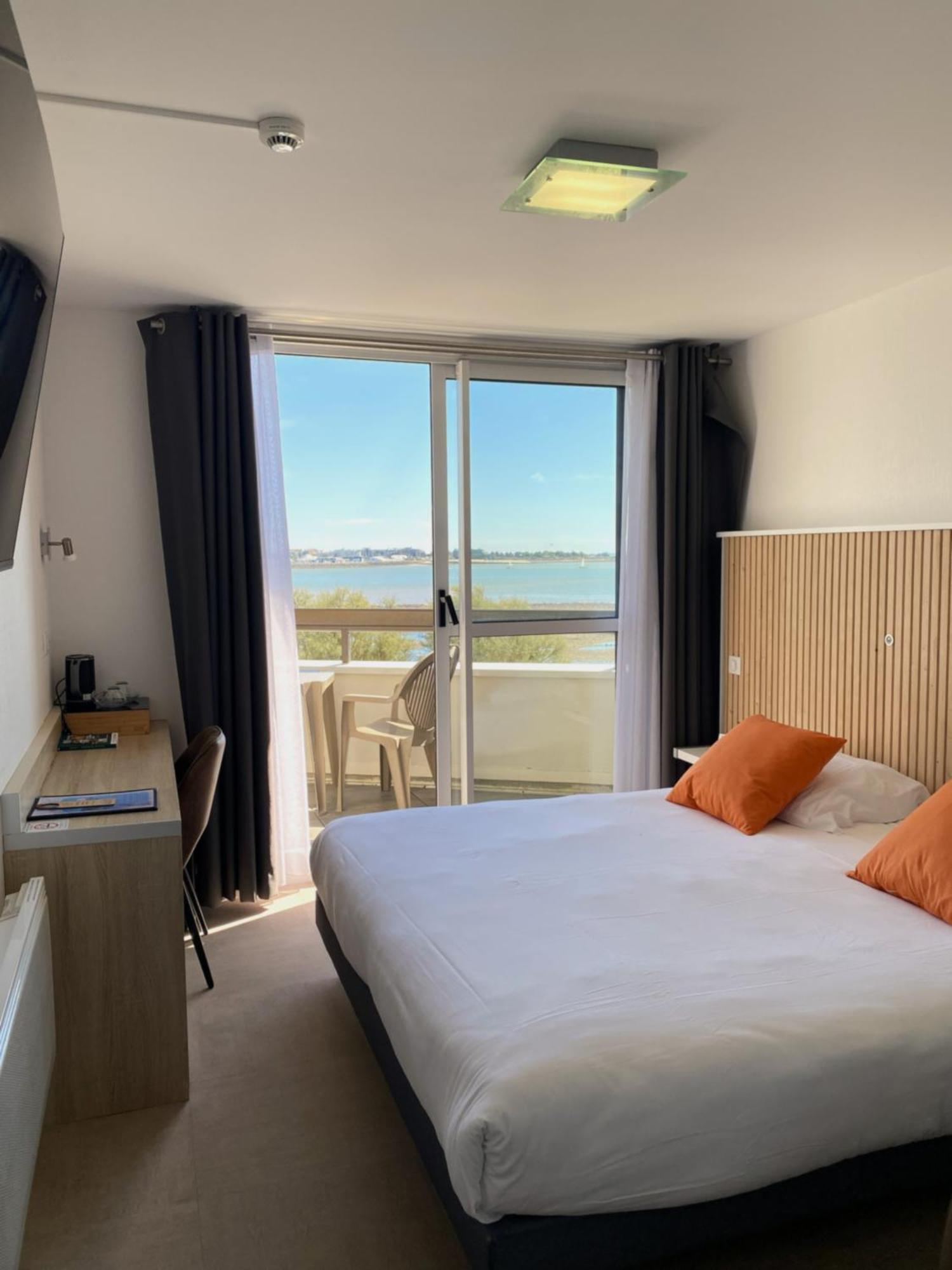 Deluxe Double Room Balcony
