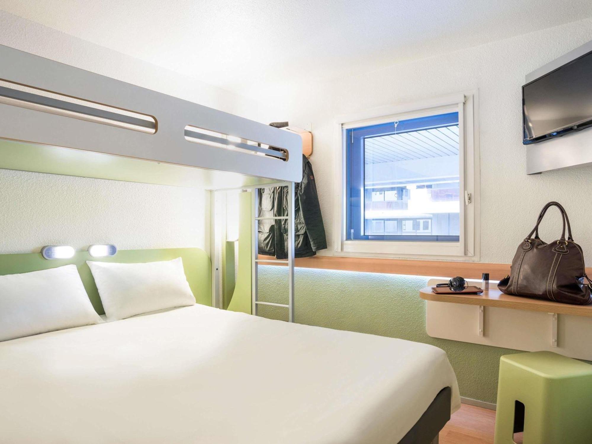 Triple Room One Double Bed One Bunk Bed