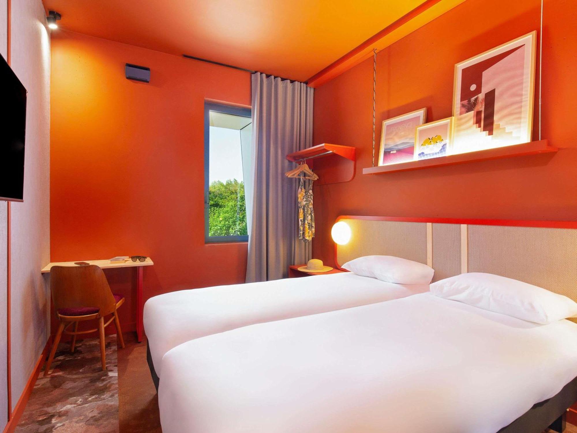 Standard Room Two Single Beds