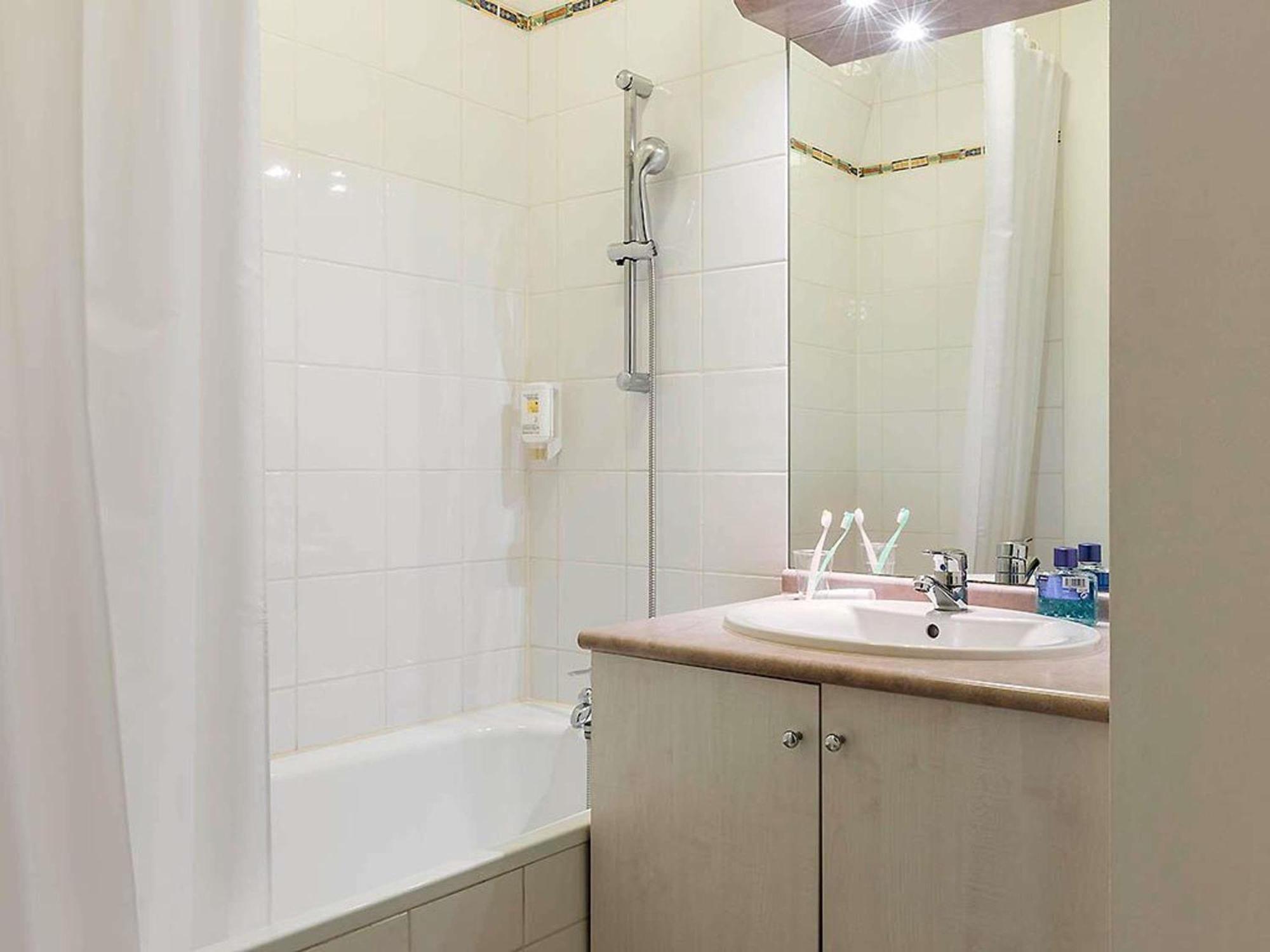 One-Bedroom Apartment (4 Adults)