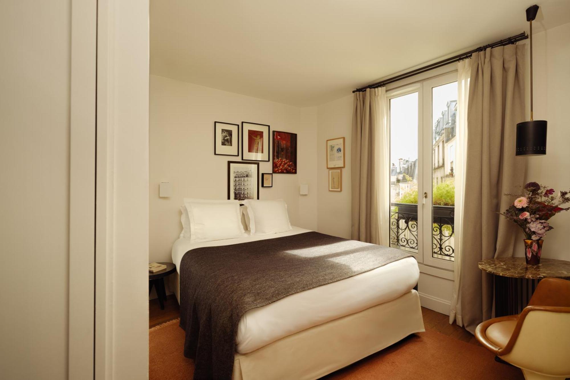 Standard Room "Pigalle 15"