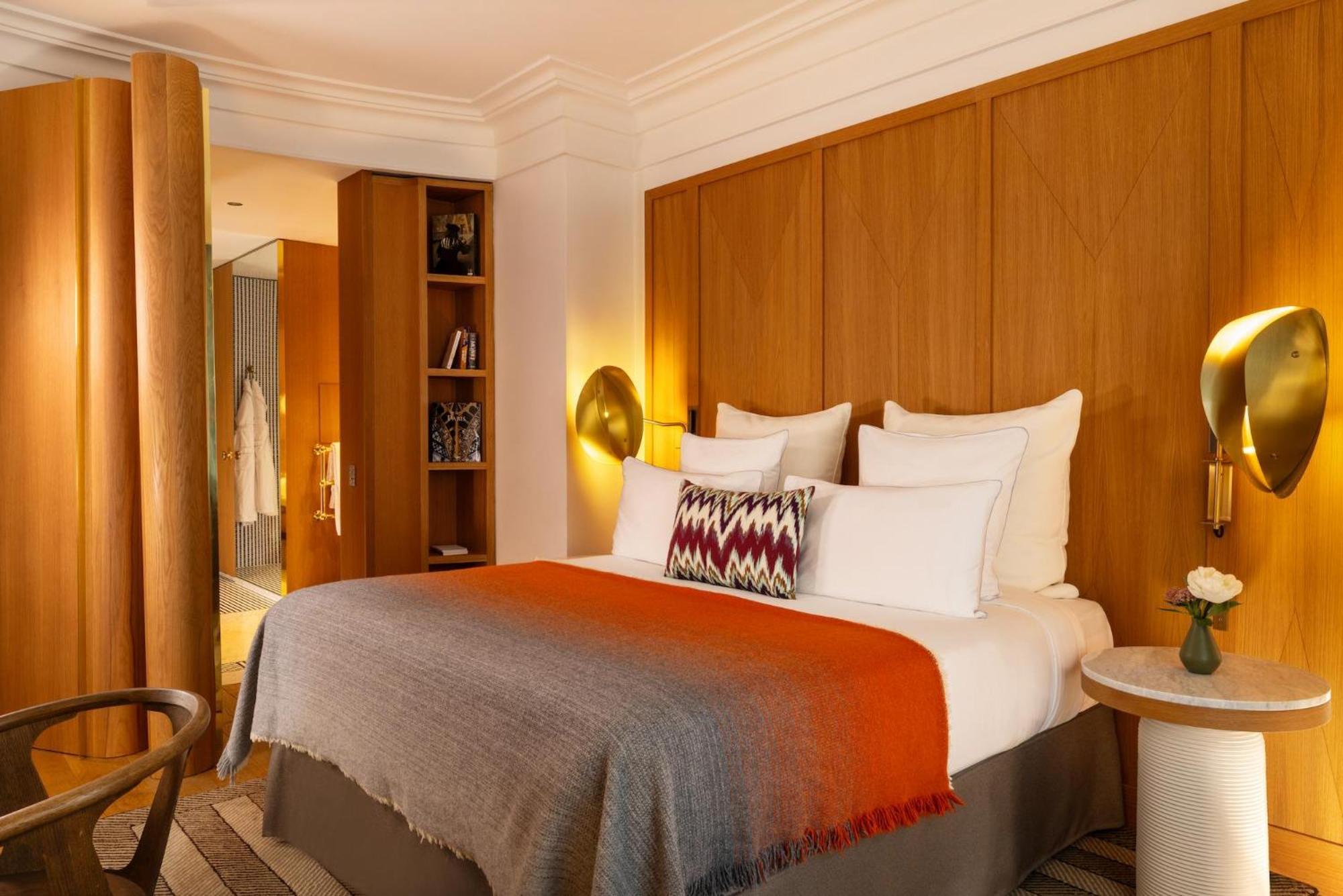 Executive Room
