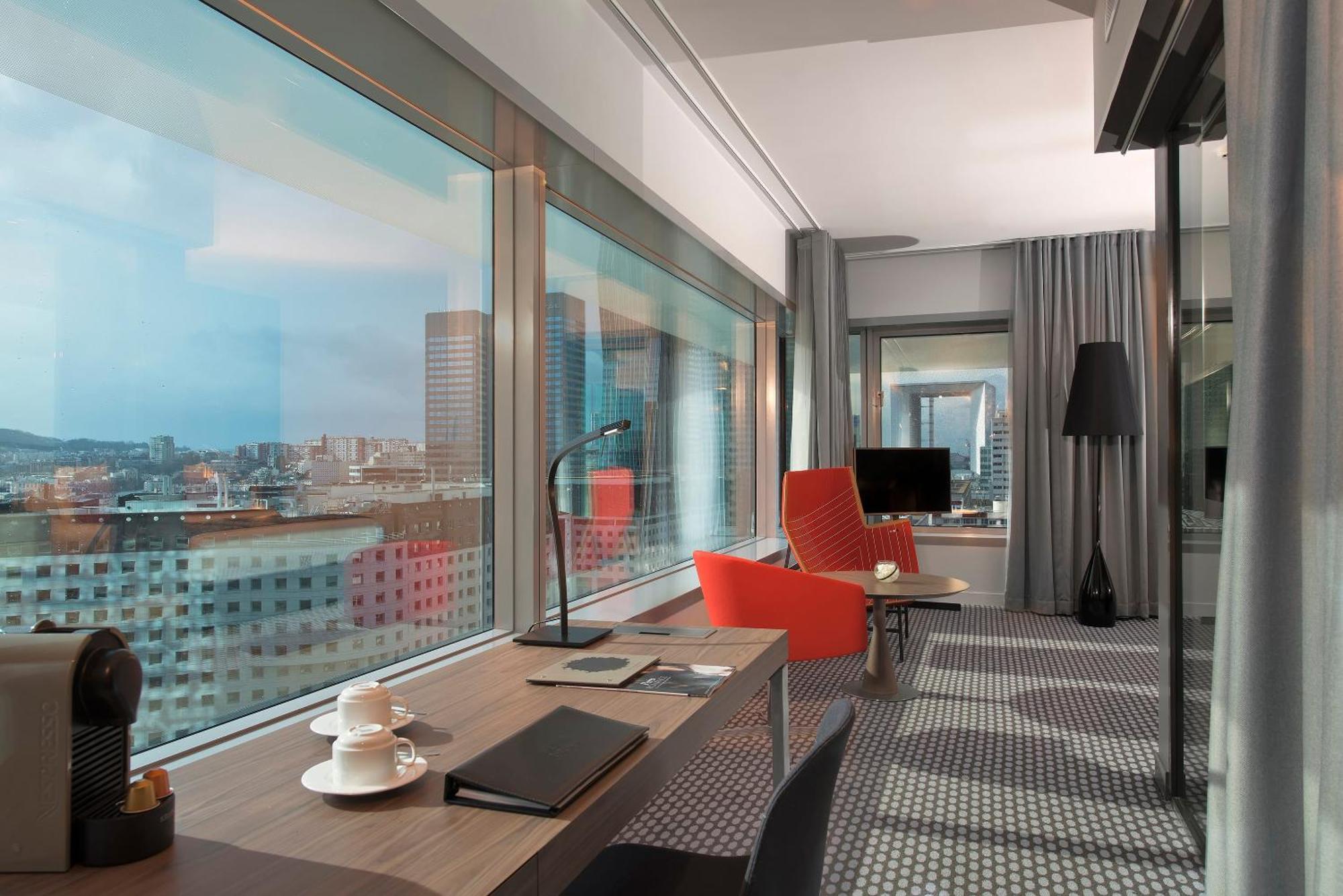 The Level Junior Suite Panoramic View Lounge Access