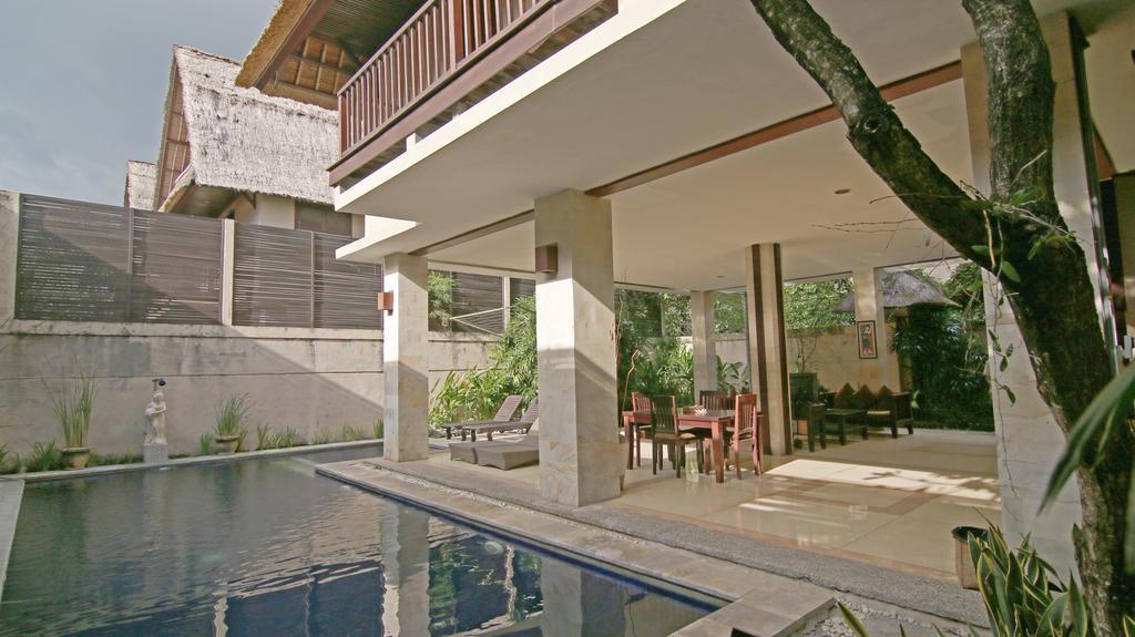 Deluxe Studio