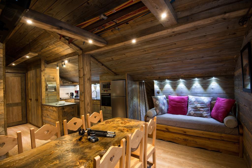 Three-Bedroom Duplex Apartment,763021783:JPEG