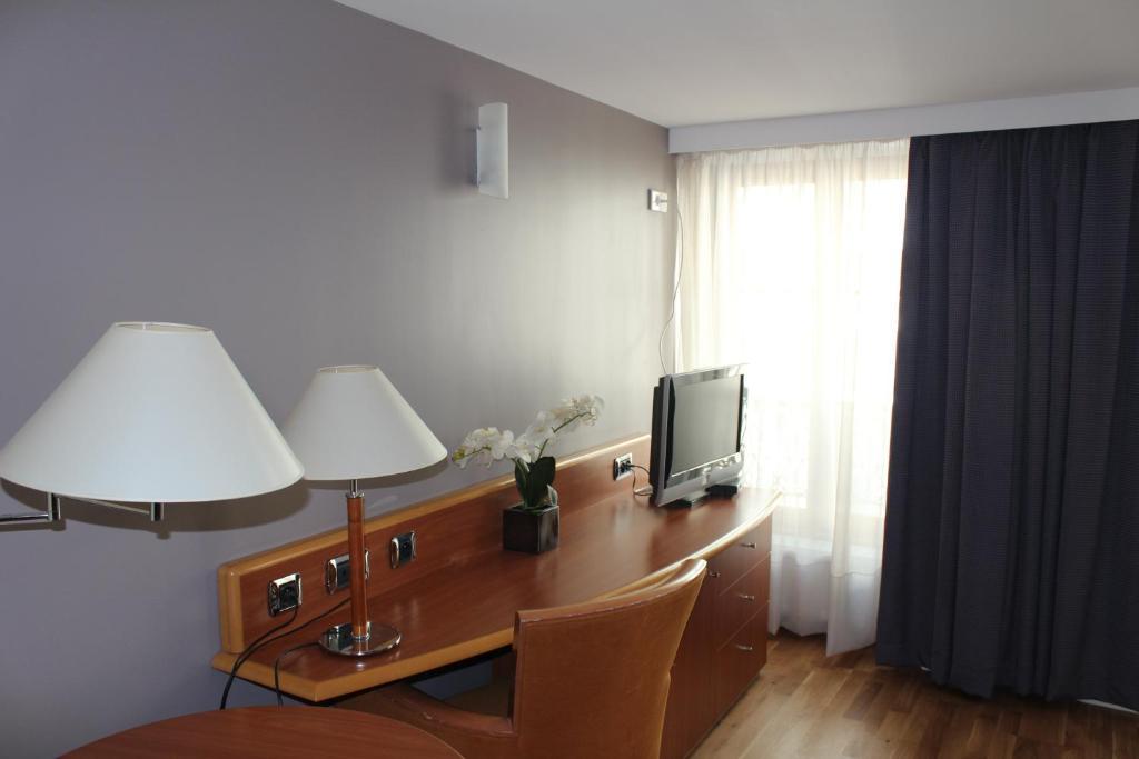 Superior Double Room Bath