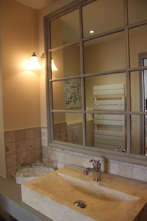 Chambre Double - Vue sur Piscine