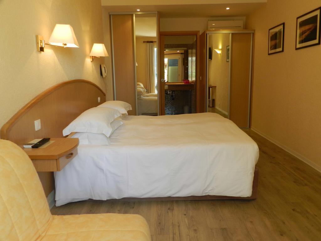 Family Room (Ground Floor) with Sea view,1021400395:JPEG