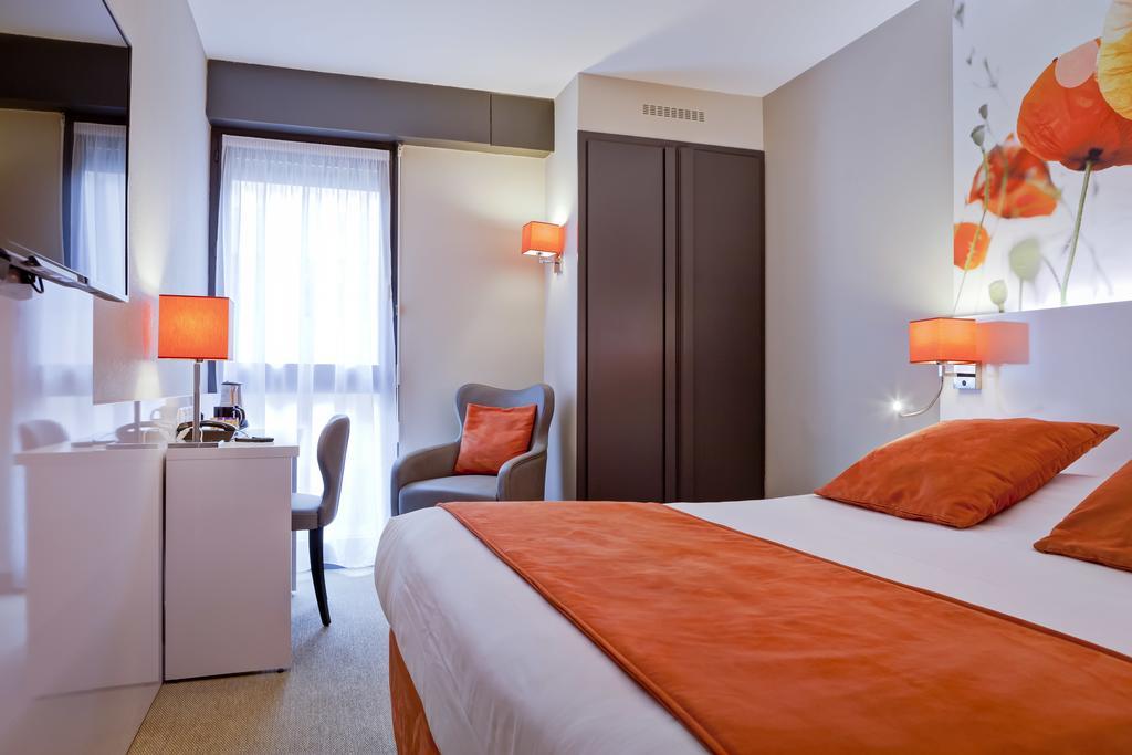Comfort Queen Room,254276805:JPEG