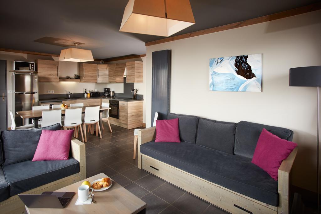Four-Bedroom Apartment Spa Access
